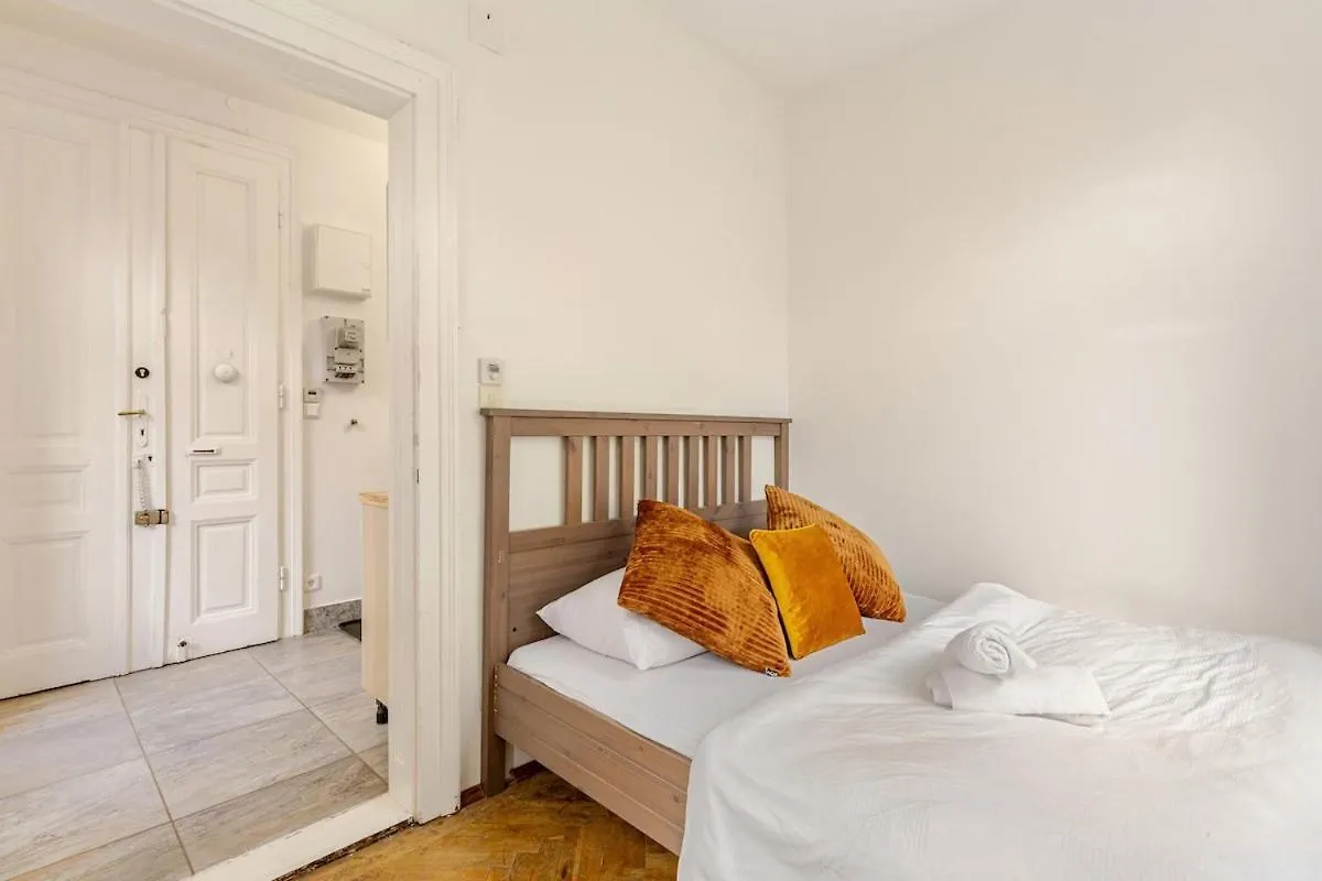 Apartment In Quiet Location Near Center Vídeň